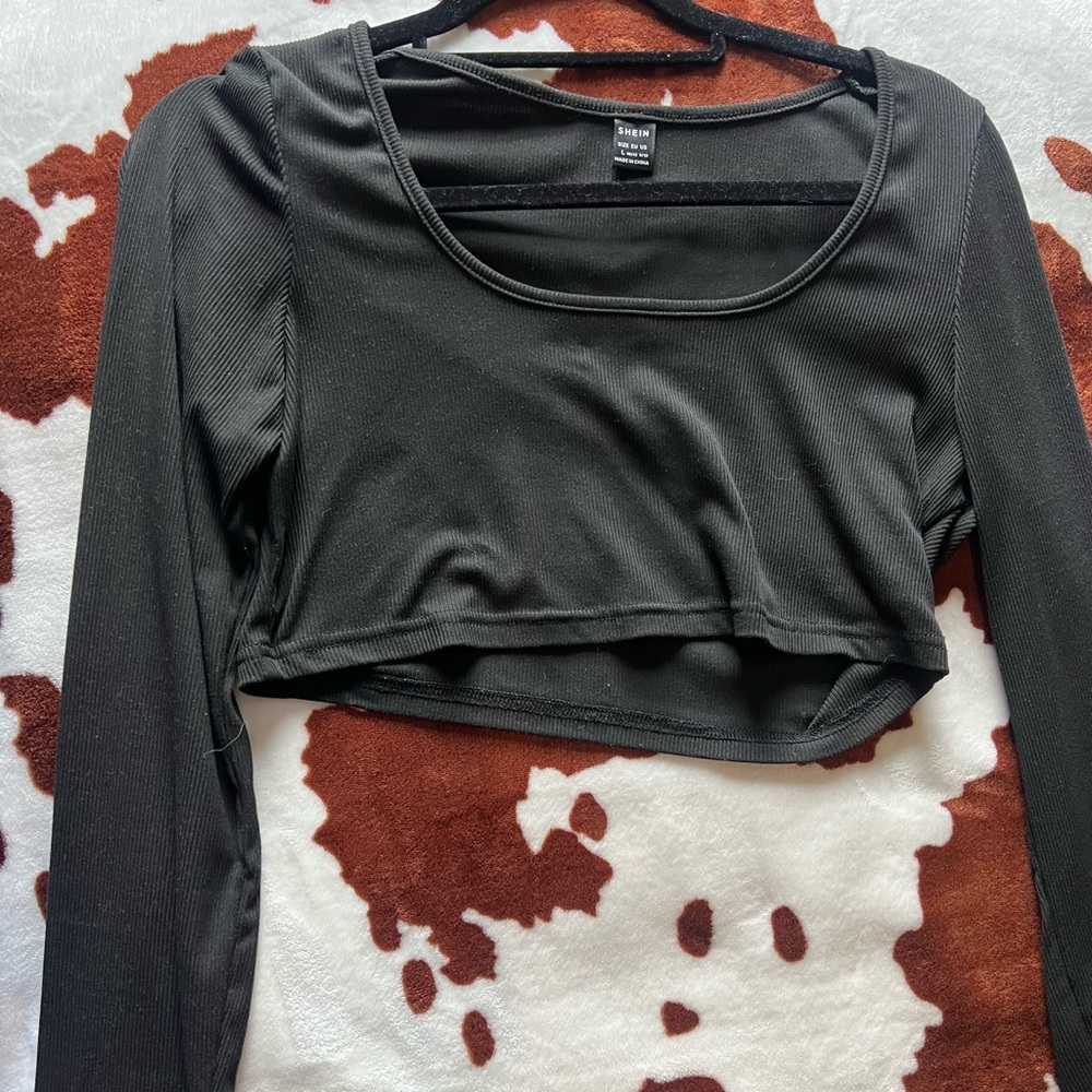 Cropped long sleeve tee